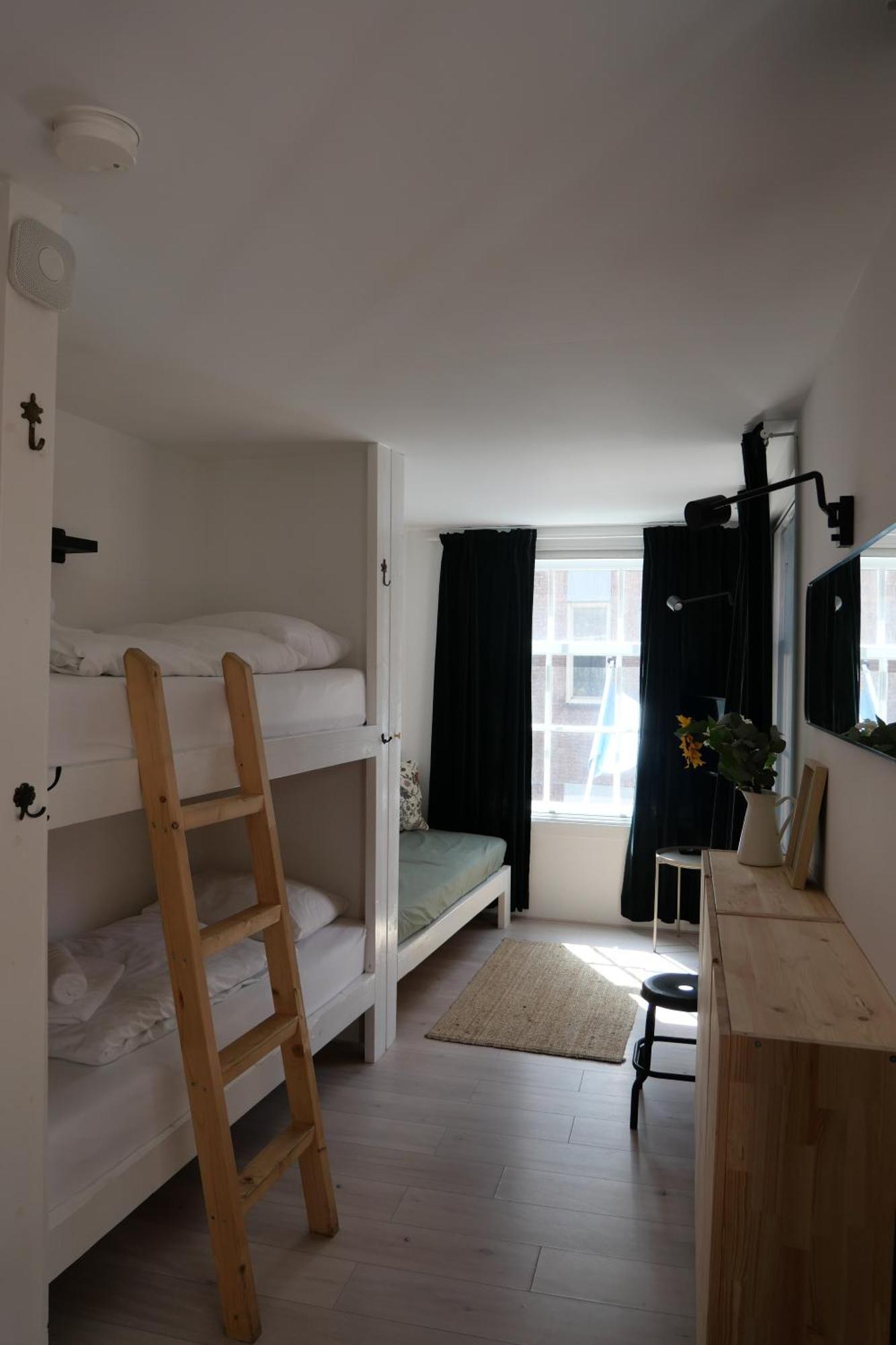 Hostel Tiny Private Haarlem